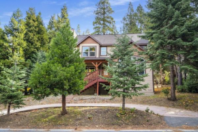 Newly Listed! Welcome to Sky Forrest Retreat!